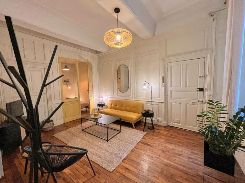 Apartamento Le Boudoir De Clem Chalon-sur-Saône Exterior foto